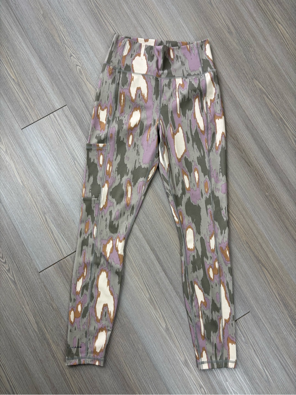 Columbia Sportswear Phg Tough Shot Camo Leggings With Omni ShadeWick